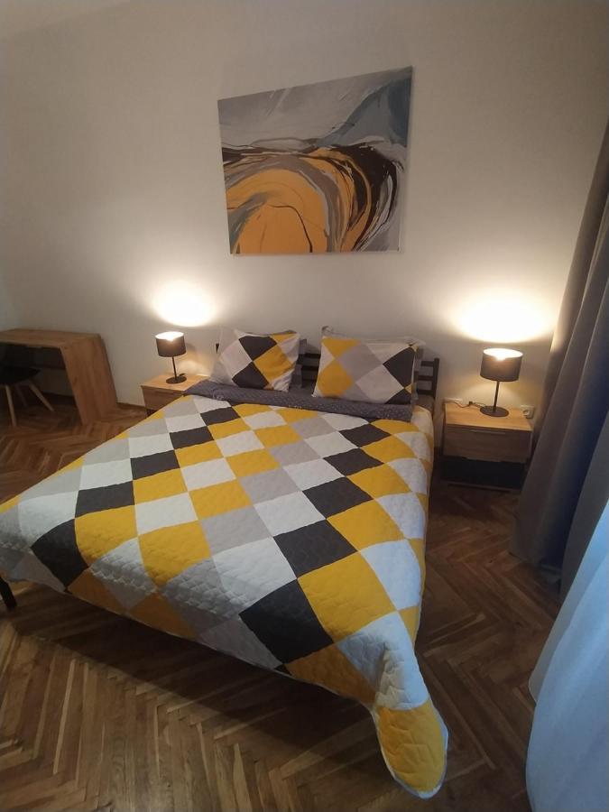 Lviv Meretyna Apartment ภายนอก รูปภาพ